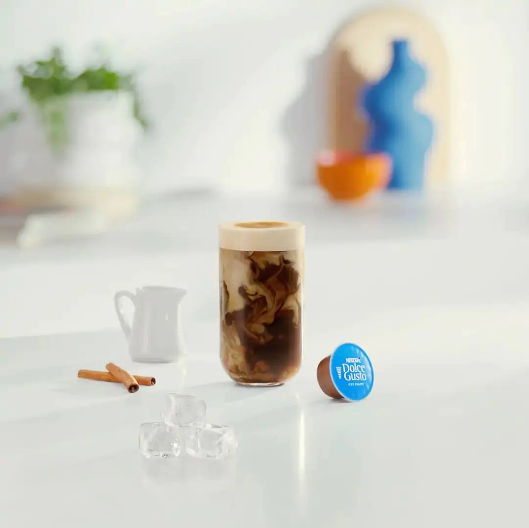 Iced Cinnamon Oat Frappé Latte