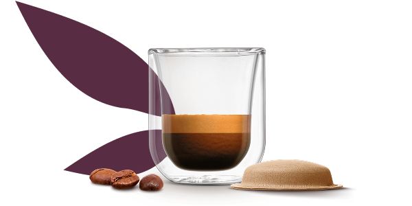 chávena de neo ristretto ao lado de uma cápsula à base de papel